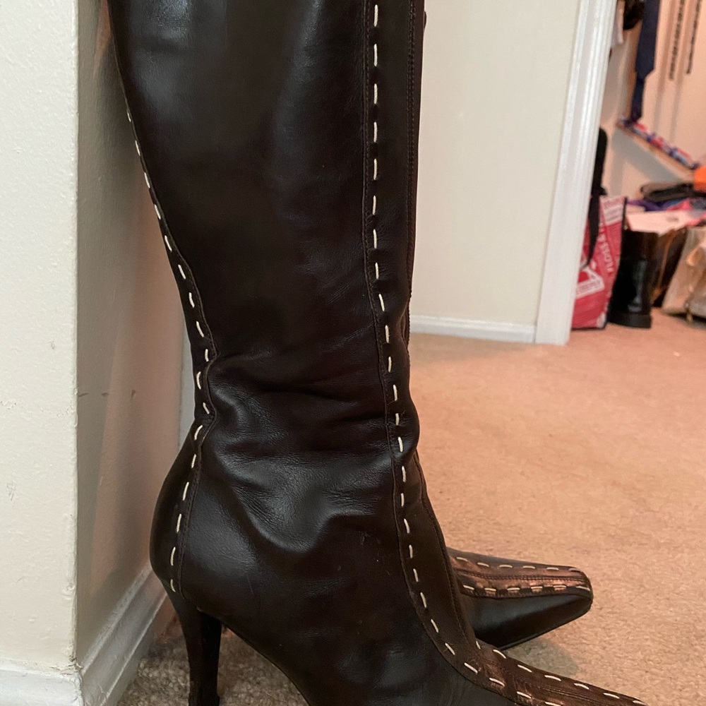 Donald J. Pilner boots